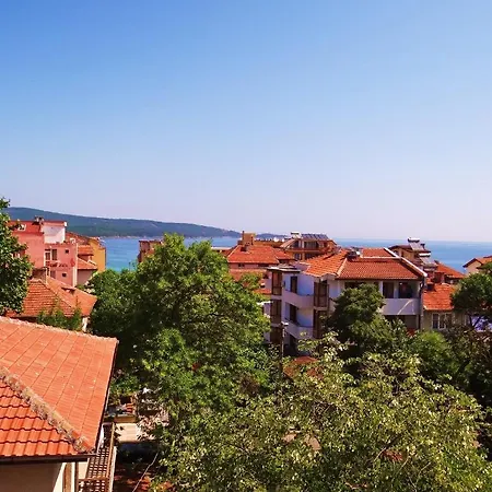 Πανσιόν Donchevi