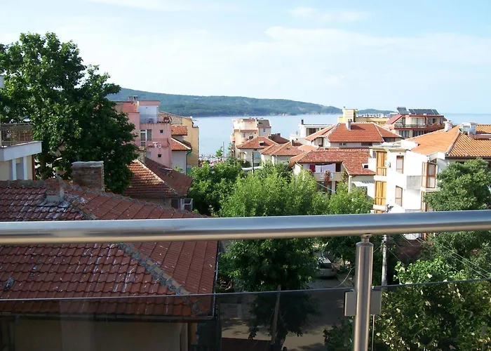 Donchevi Πανσιόν Πριμόρσκο