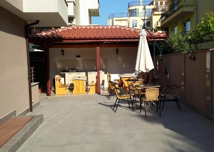 Donchevi Πανσιόν Πριμόρσκο